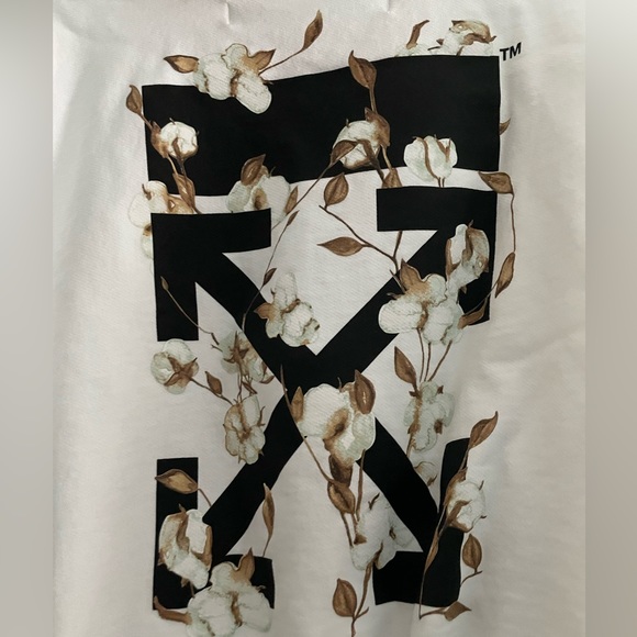 Off-white hoodie with design on back - Picture 5 of 9